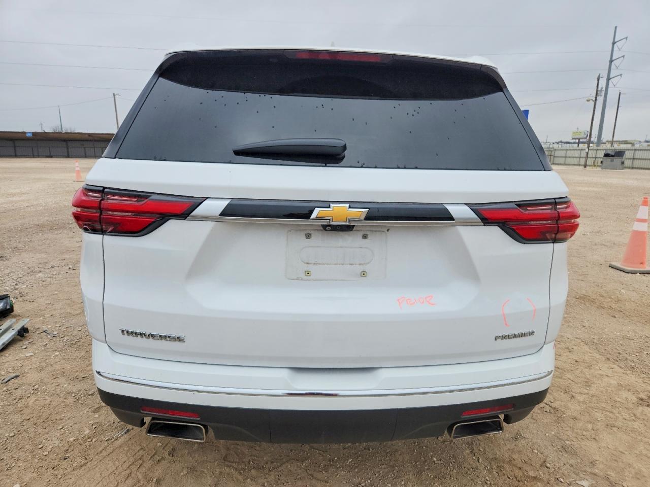 2023 CHEVROLET TRAVERSE PREMIER photo 6