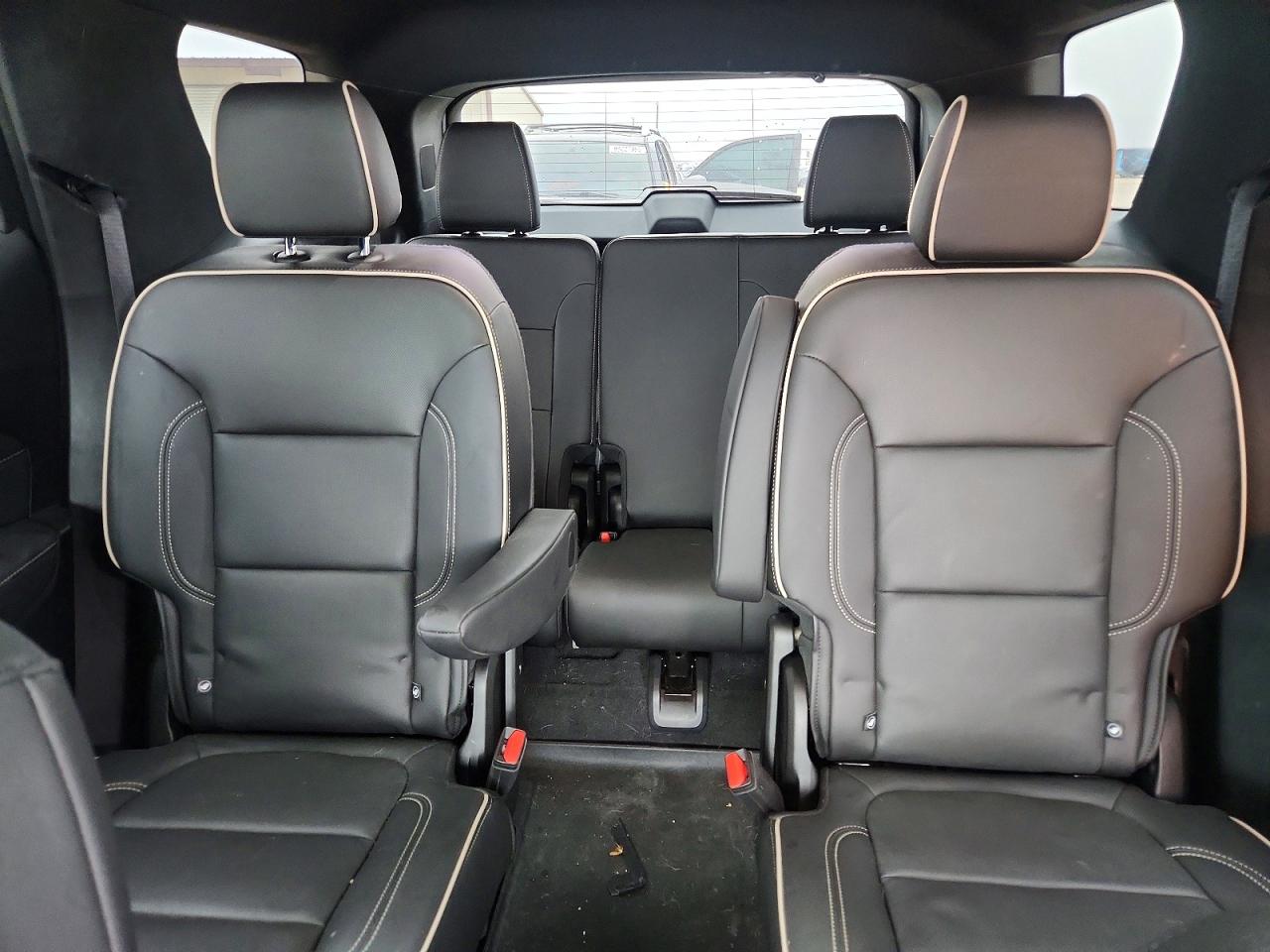 2023 CHEVROLET TRAVERSE PREMIER photo 10