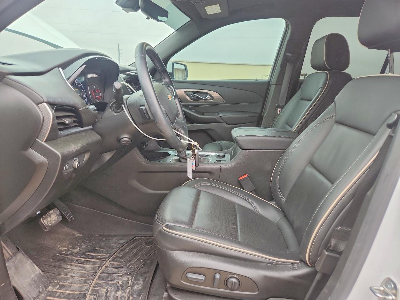 2023 CHEVROLET TRAVERSE PREMIER photo 7