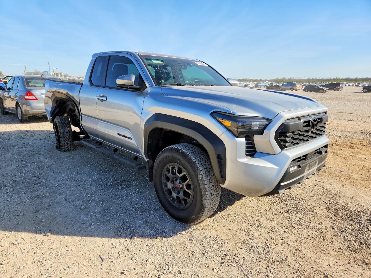2024 TOYOTA TACOMA XTRACAB photo 4