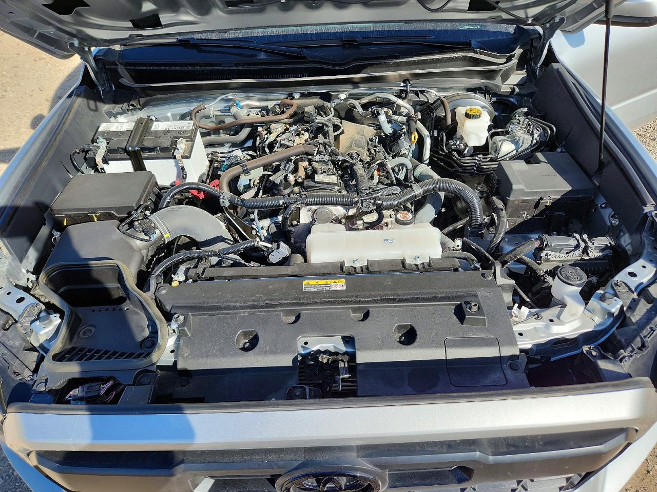 2024 TOYOTA TACOMA XTRACAB photo 11