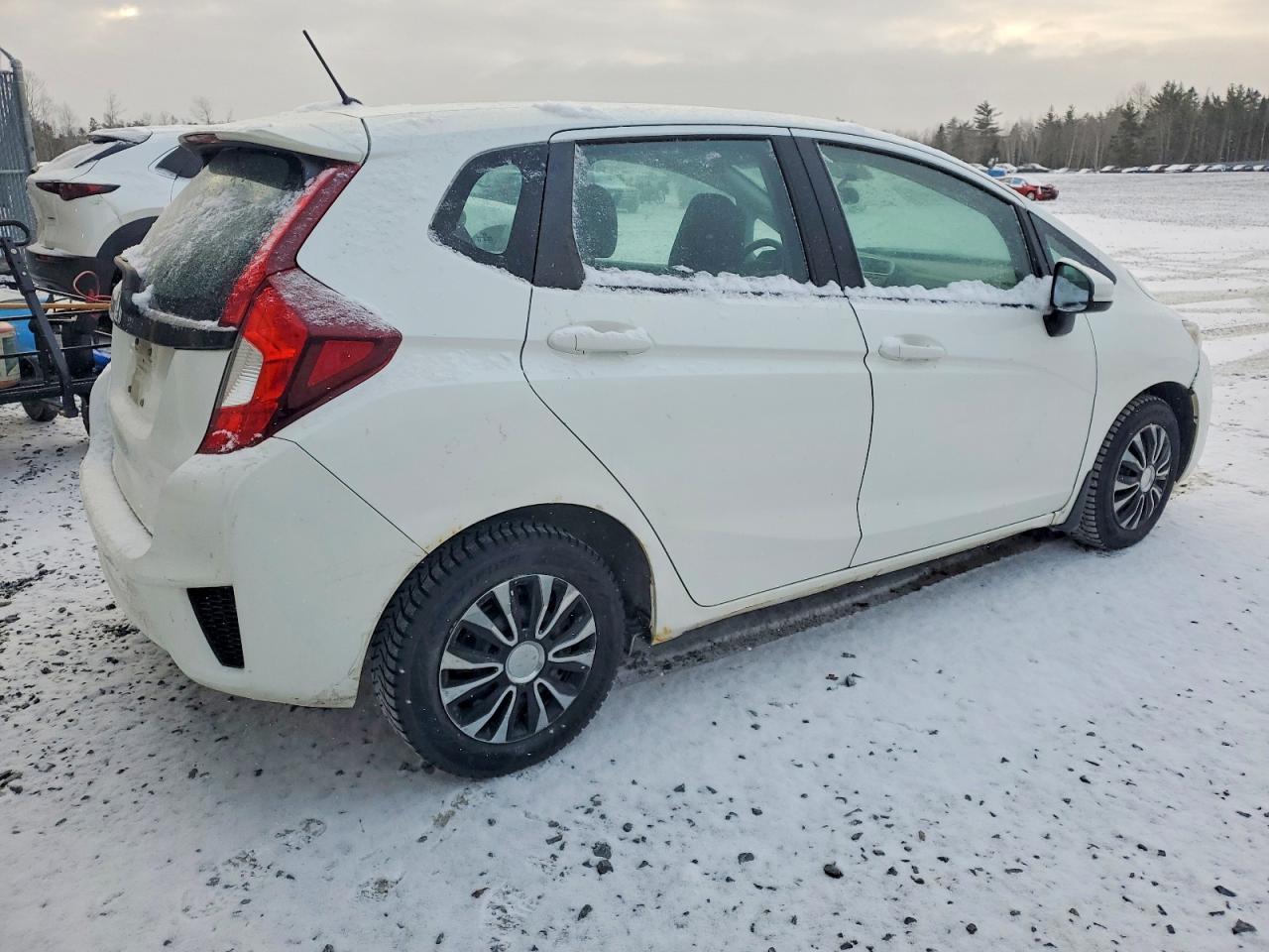 2016 HONDA FIT LX photo 3