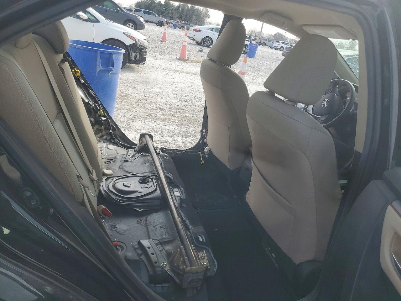 2016 TOYOTA COROLLA L photo 10