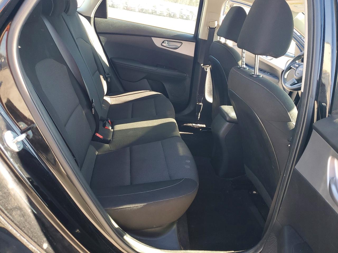 2023 KIA FORTE LX photo 10