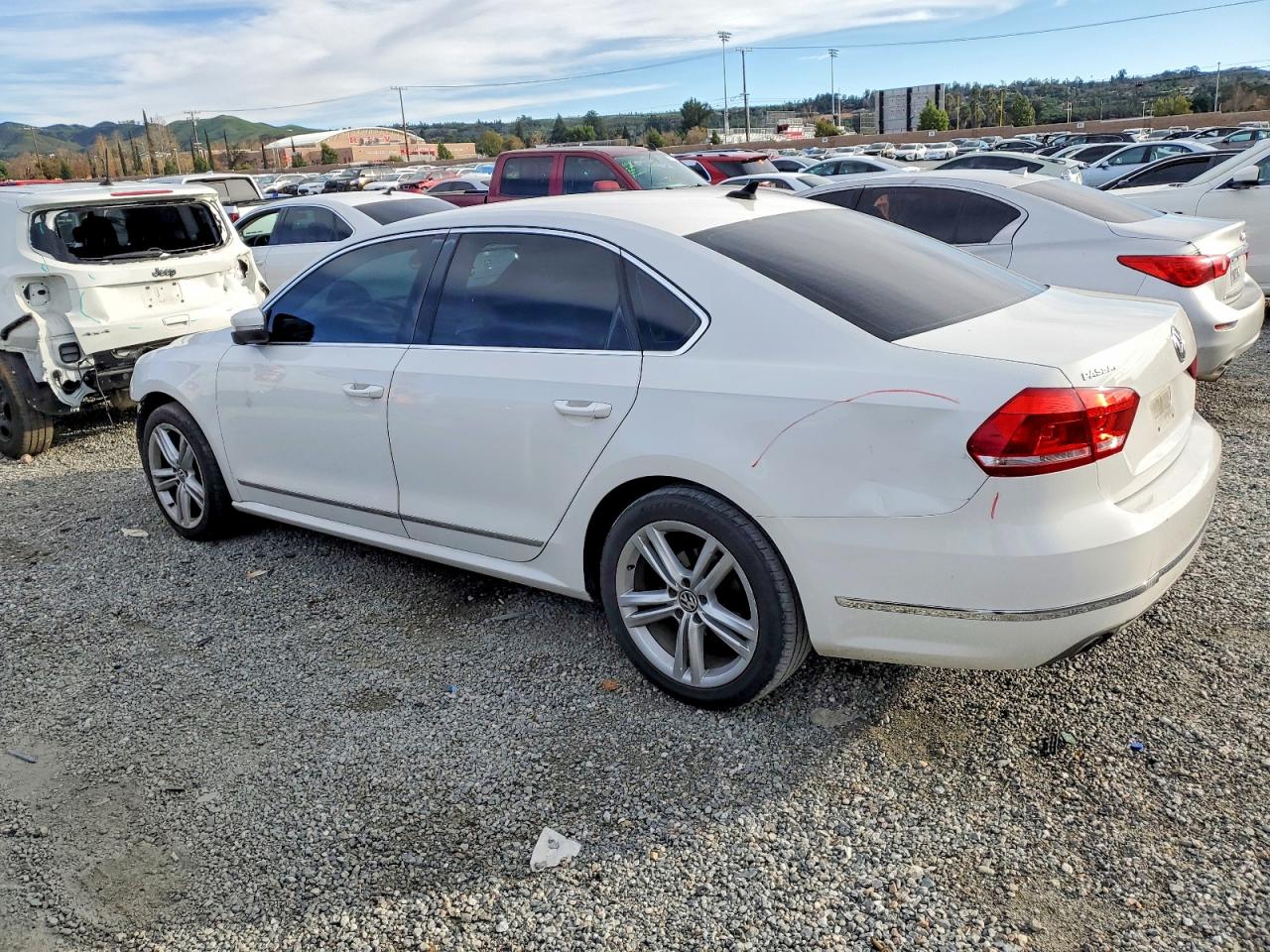2014 VOLKSWAGEN PASSAT SE photo 2