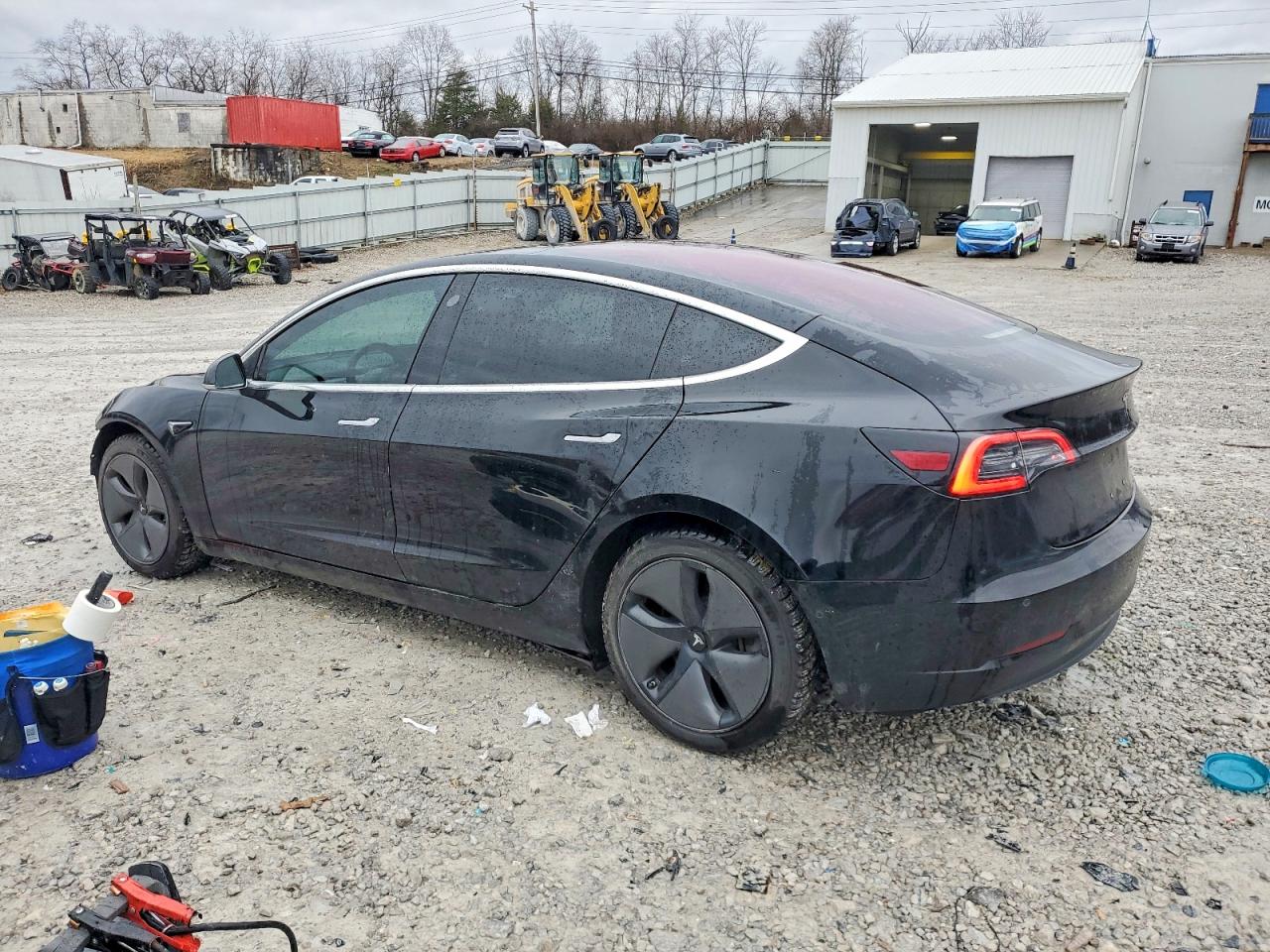 2018 TESLA MODEL 3 photo 3