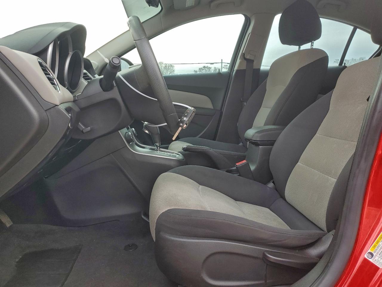 2016 CHEVROLET CRUZE LIMITED LS photo 7