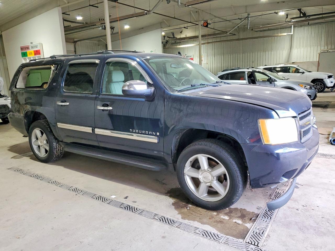 2008 CHEVROLET SUBURBAN K1500 LS photo 4