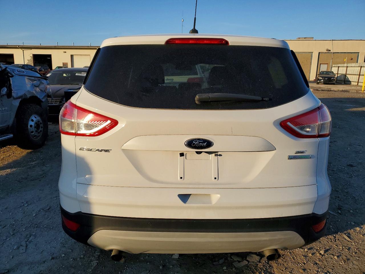 2015 FORD ESCAPE SE photo 6