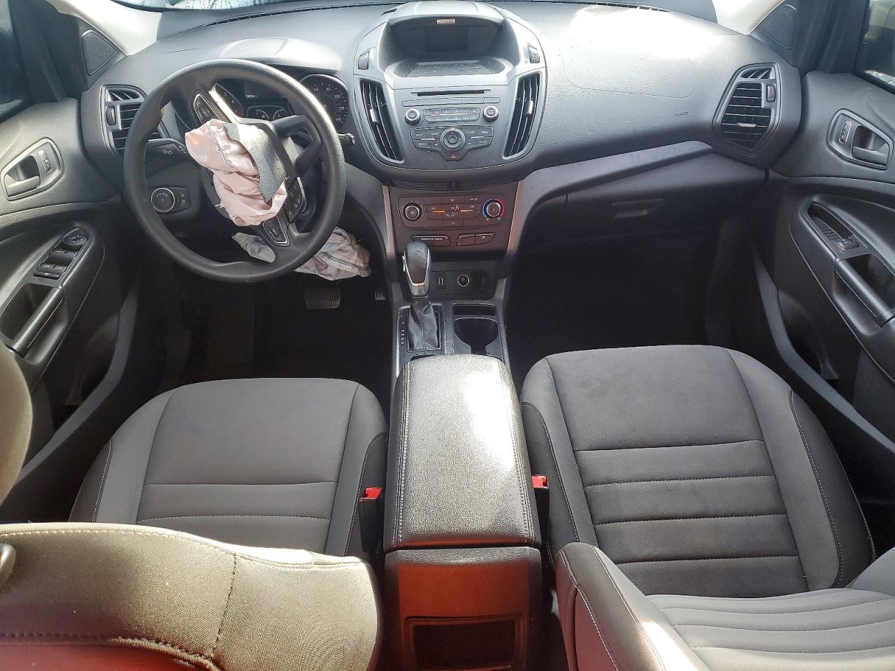 2017 FORD ESCAPE S photo 8
