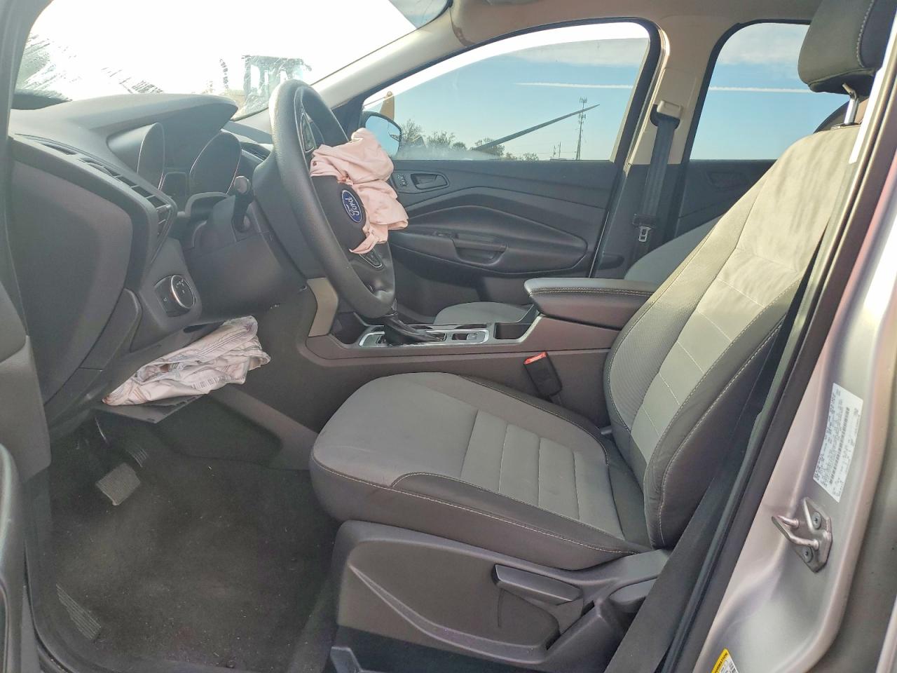 2017 FORD ESCAPE S photo 7
