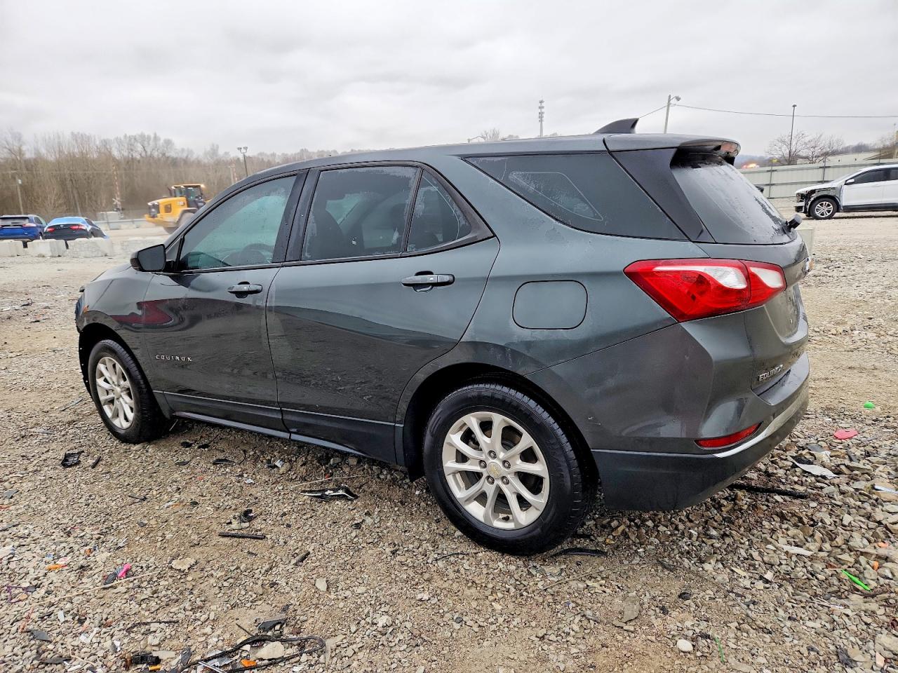 2018 CHEVROLET EQUINOX LS photo 2
