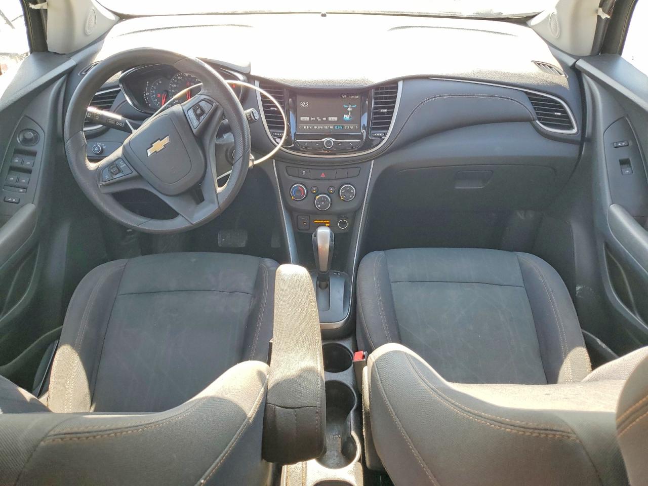 2017 CHEVROLET TRAX 1LT photo 8