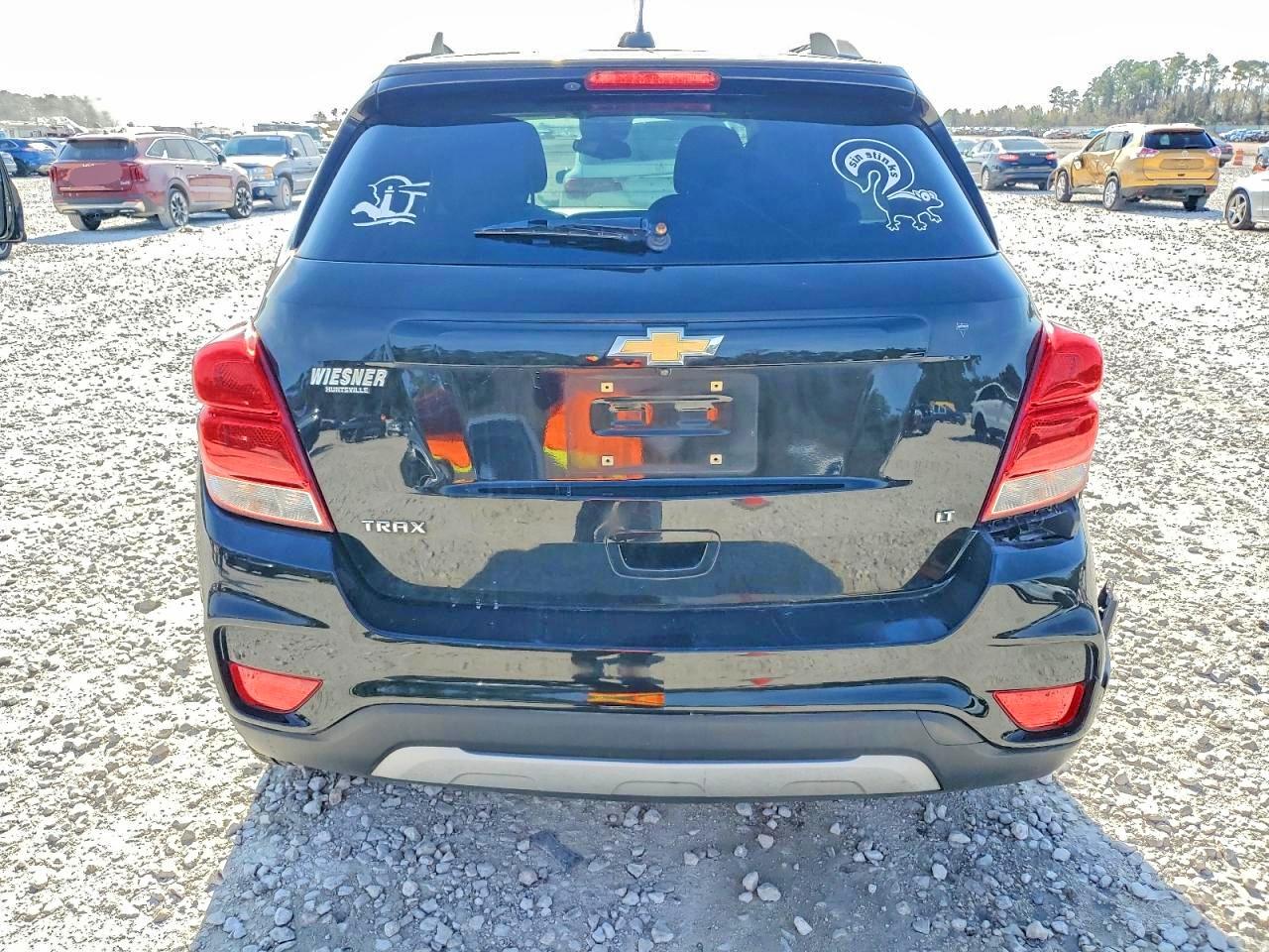 2017 CHEVROLET TRAX 1LT photo 6