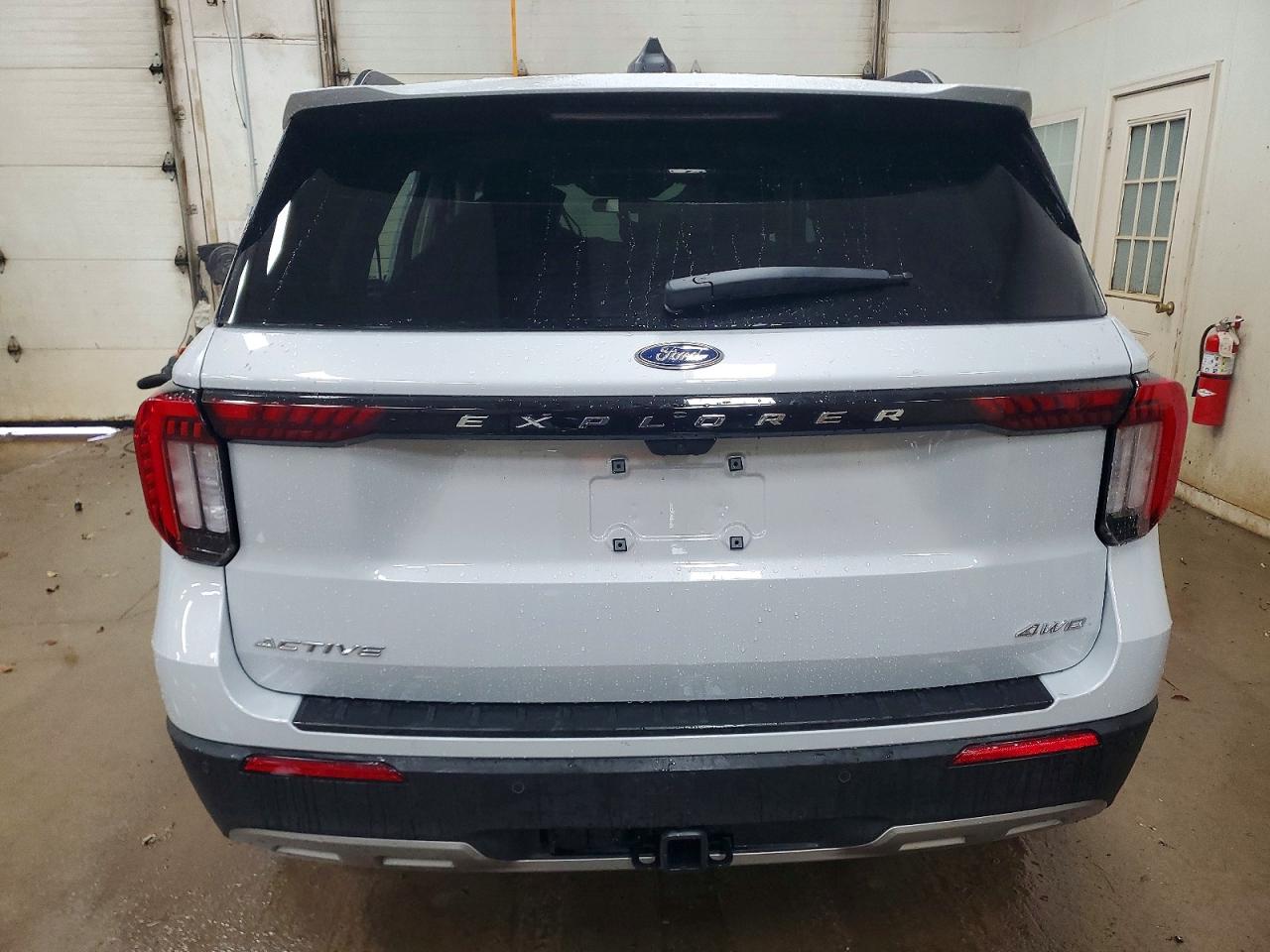2025 FORD EXPLORER ACTIVE photo 6
