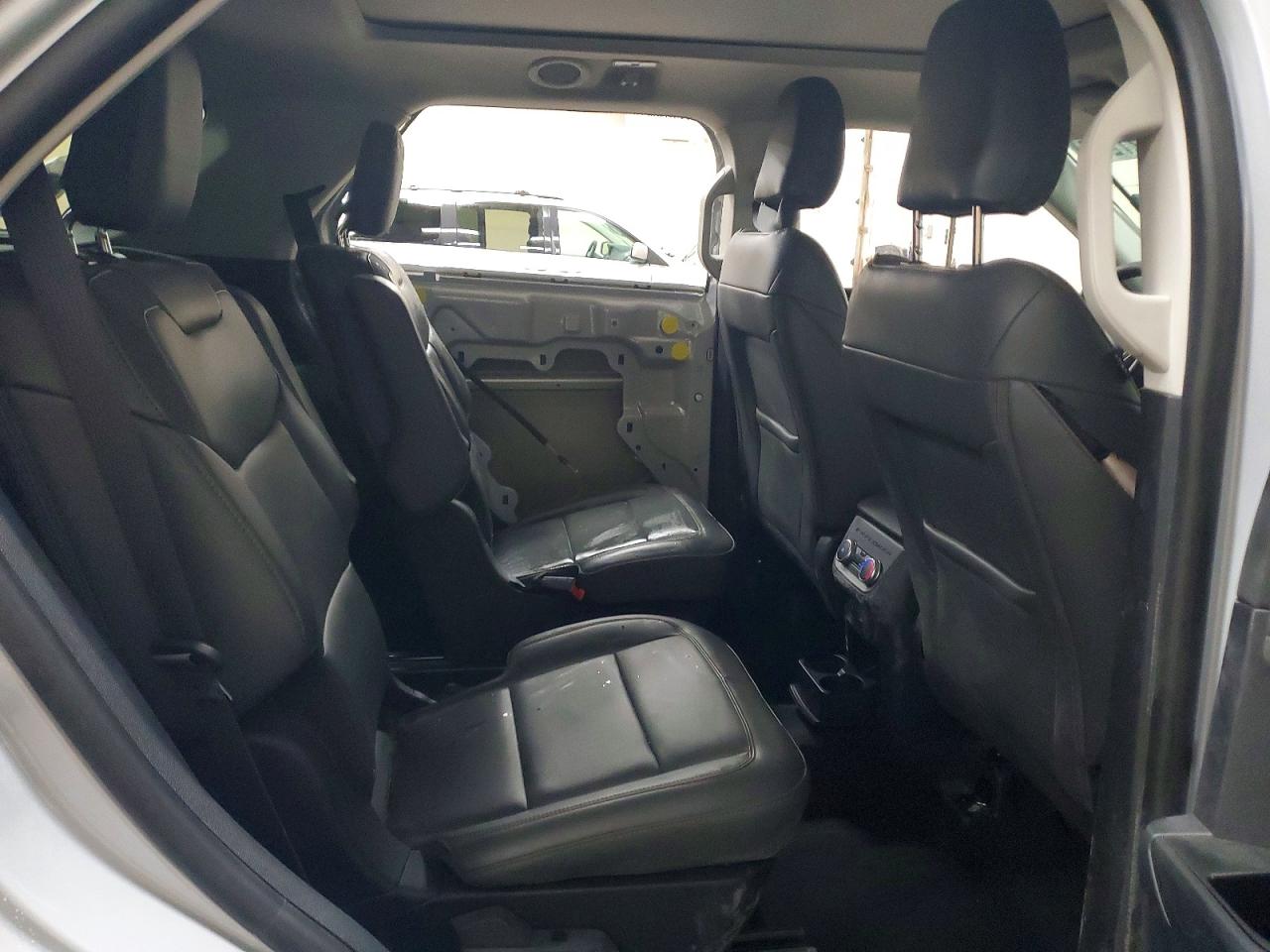 2025 FORD EXPLORER ACTIVE photo 11