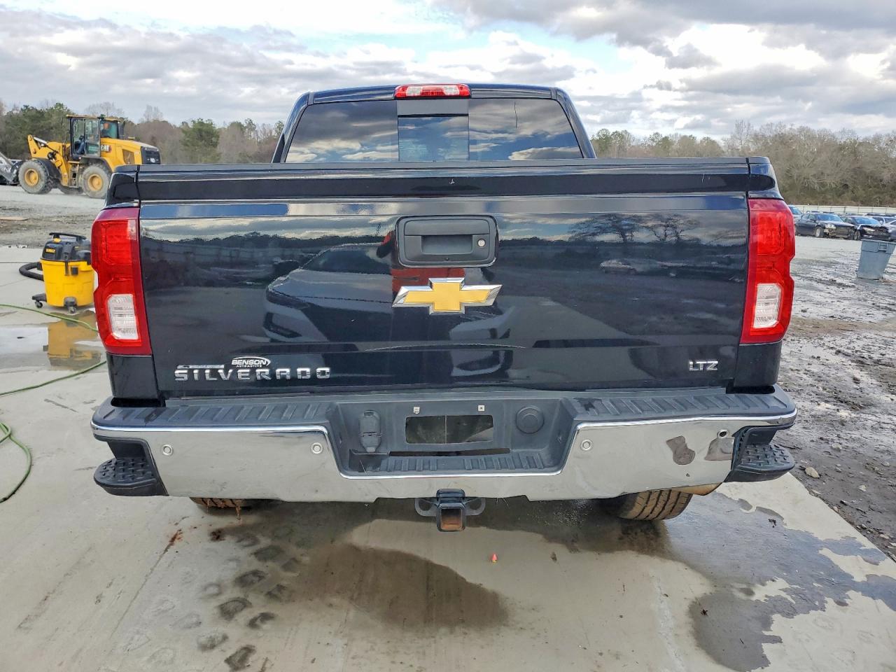 2018 CHEVROLET SILVERADO K1500 LTZ photo 6