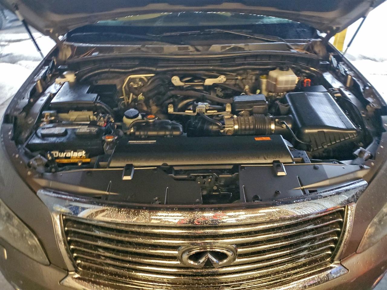 2012 INFINITI QX56 photo 12