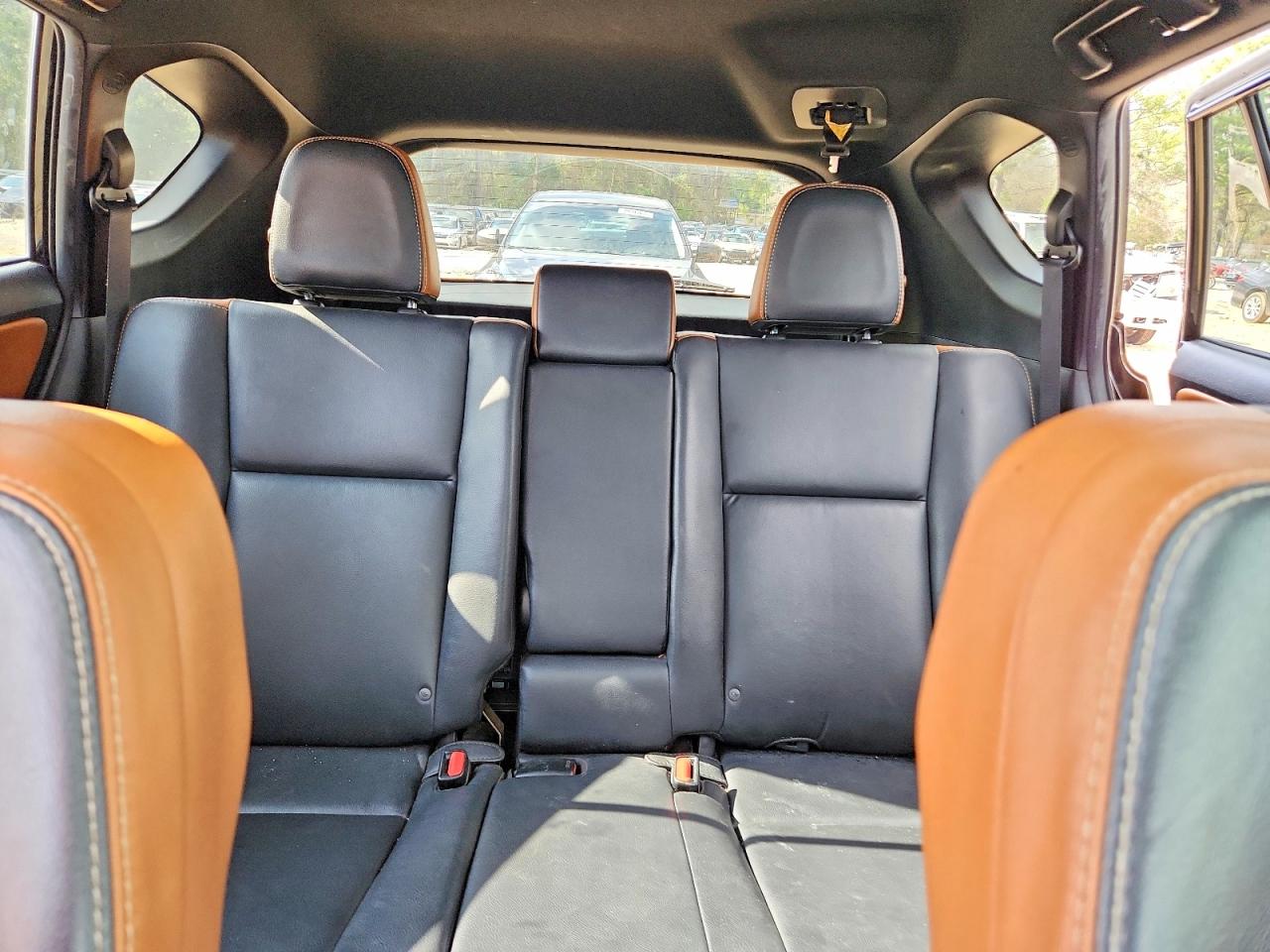 2016 TOYOTA RAV4 SE photo 10