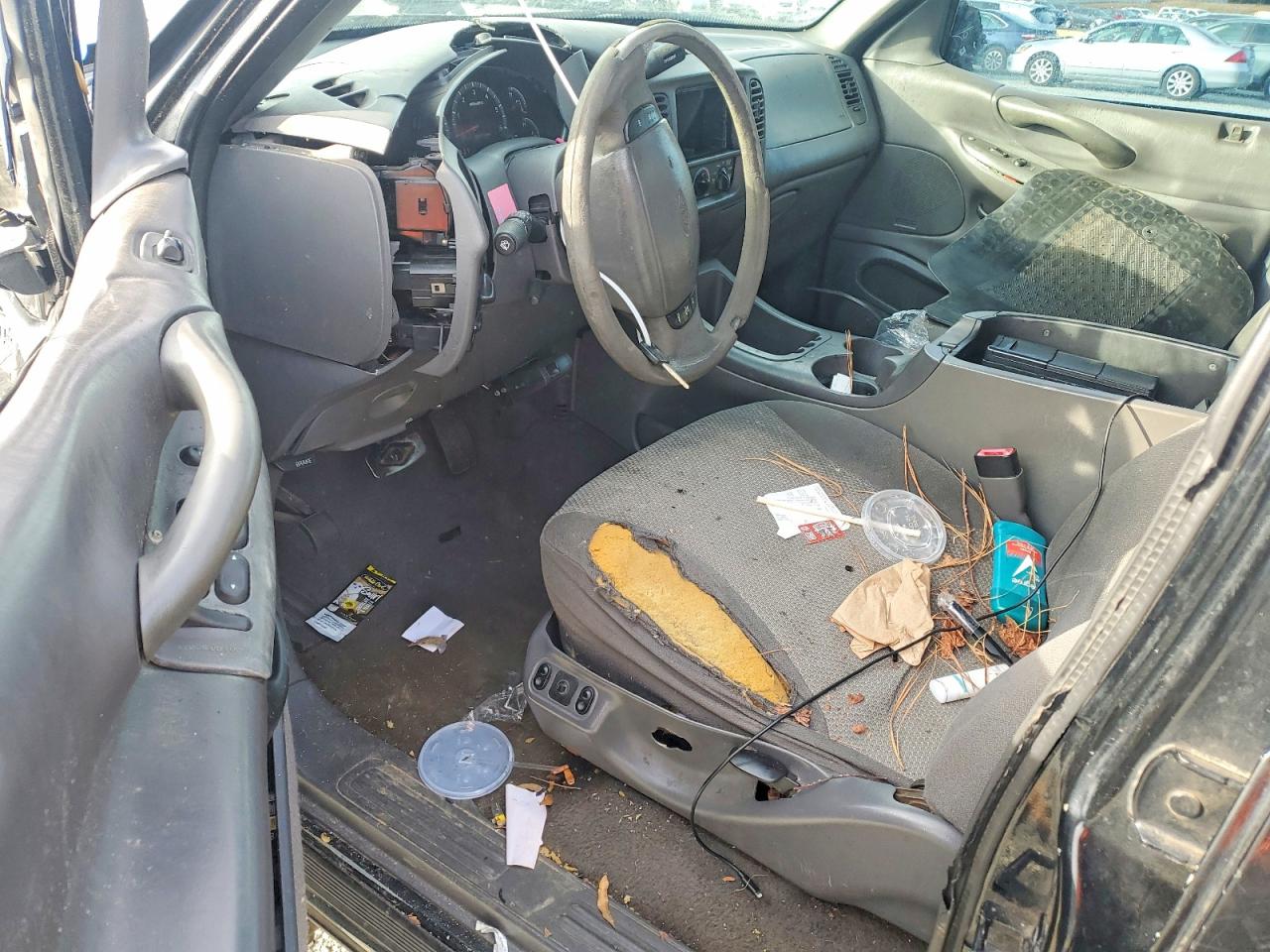 2000 FORD EXPEDITION XLT photo 8