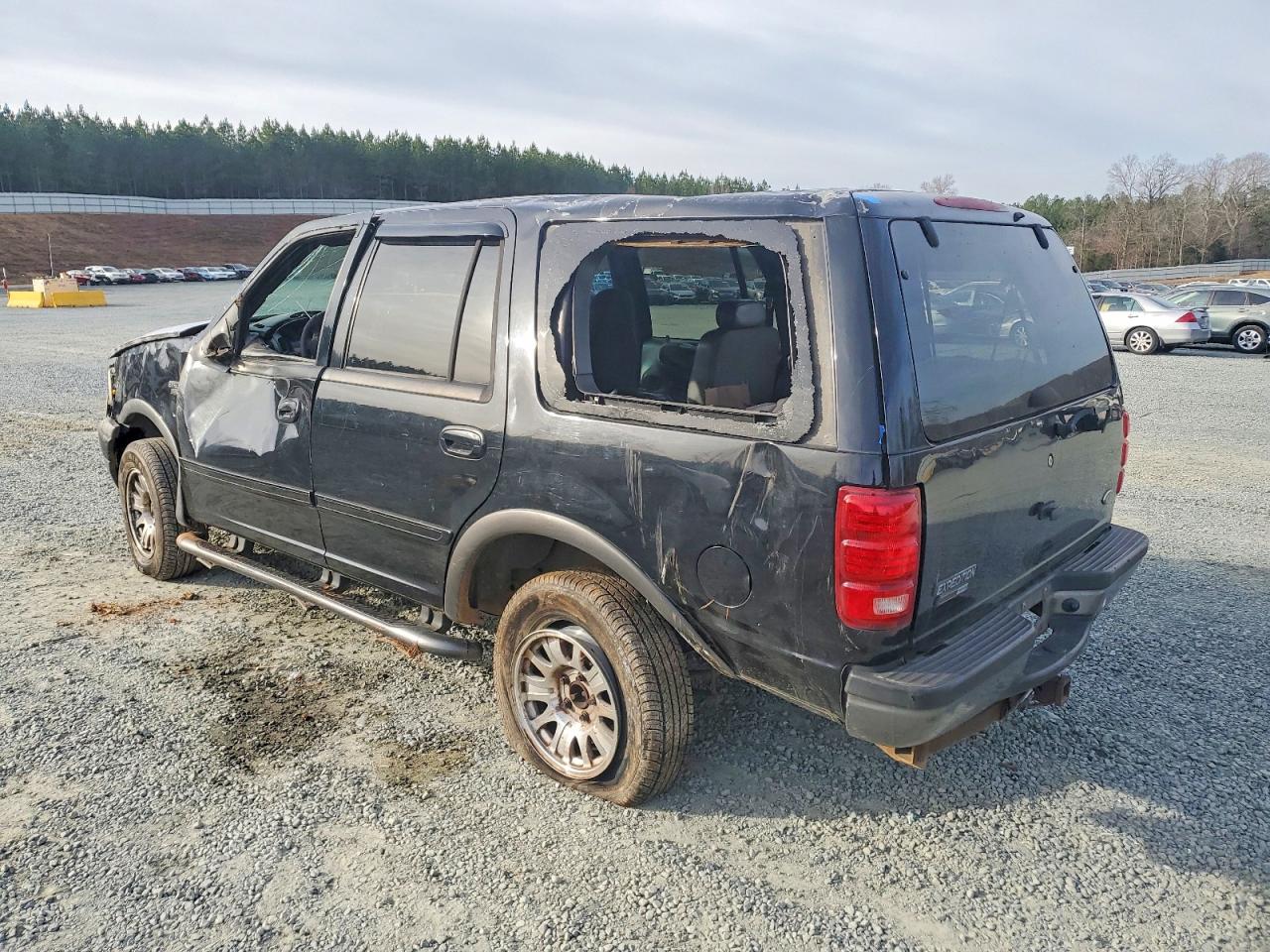 2000 FORD EXPEDITION XLT photo 2