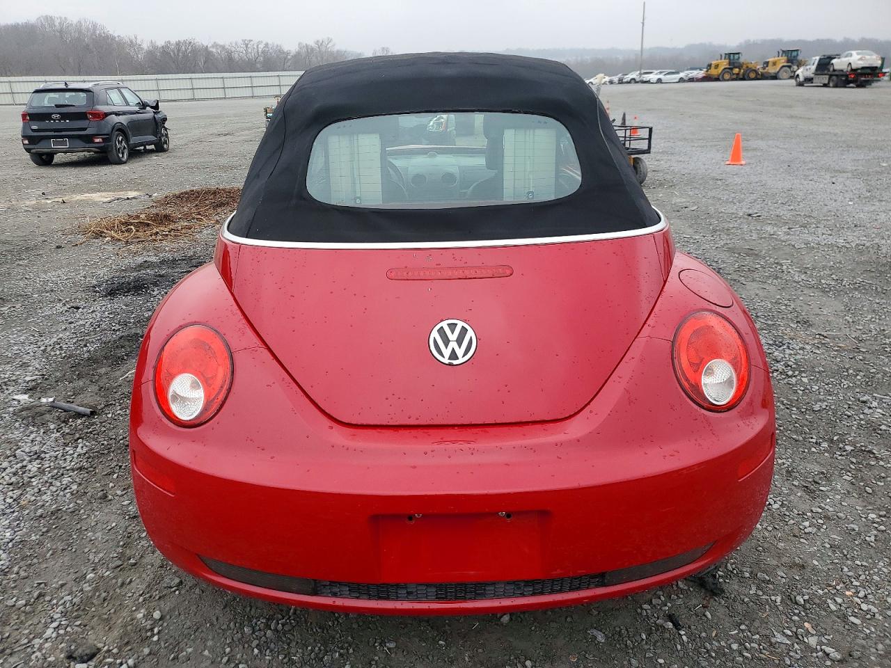 2008 VOLKSWAGEN NEW BEETLE CONVERTIBLE SE photo 6