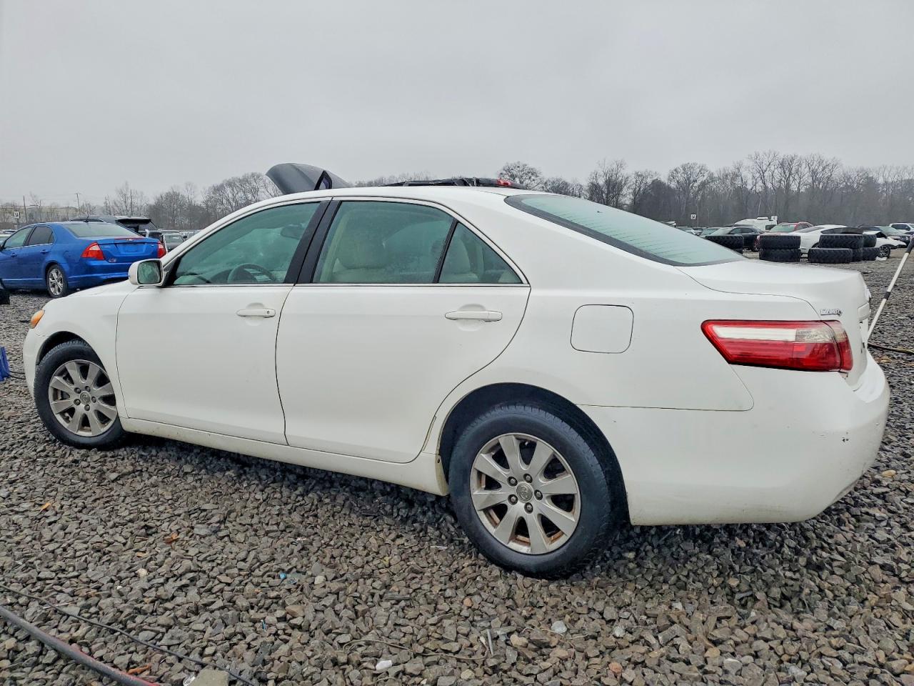 2009 TOYOTA CAMRY BASE photo 2