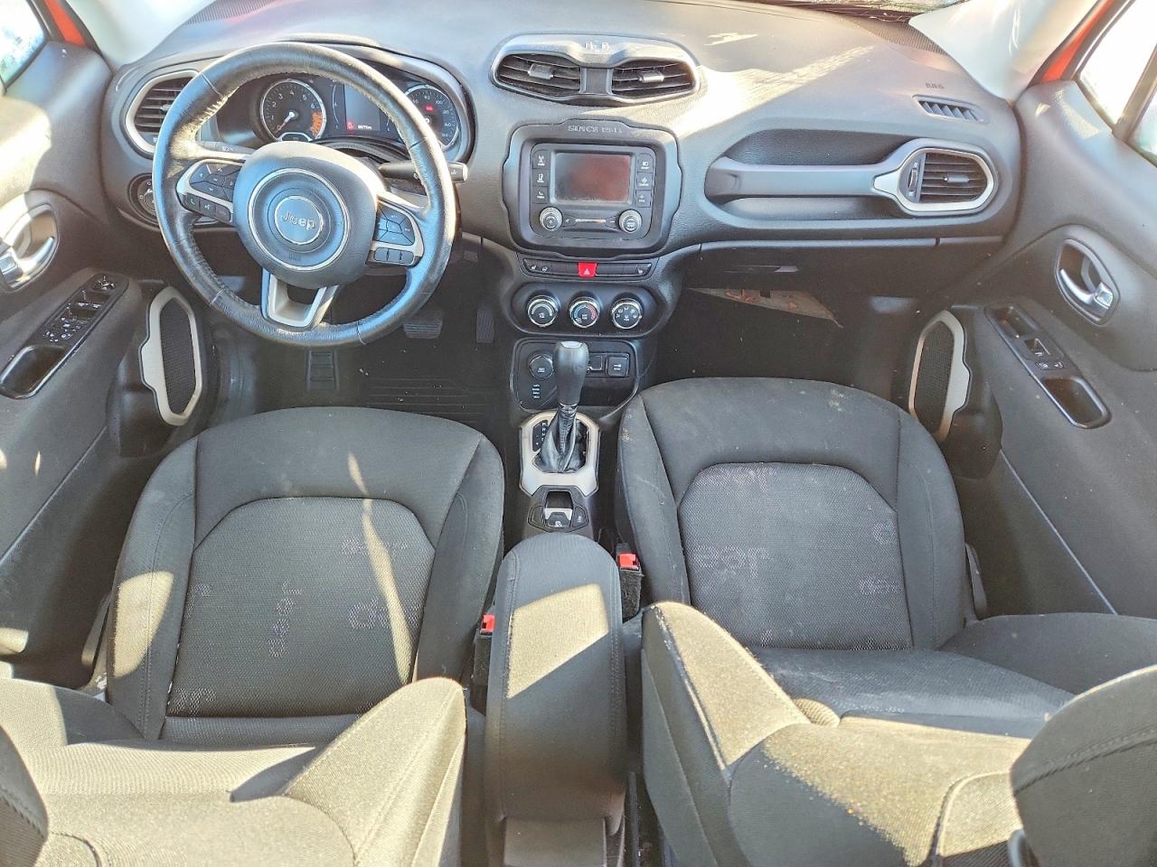 2015 JEEP RENEGADE LATITUDE photo 8