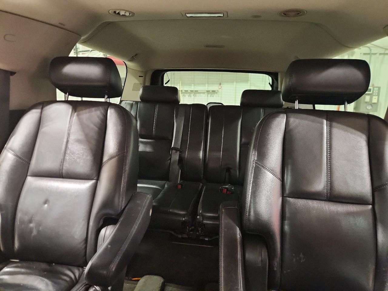 2007 CHEVROLET SUBURBAN K2500 photo 10