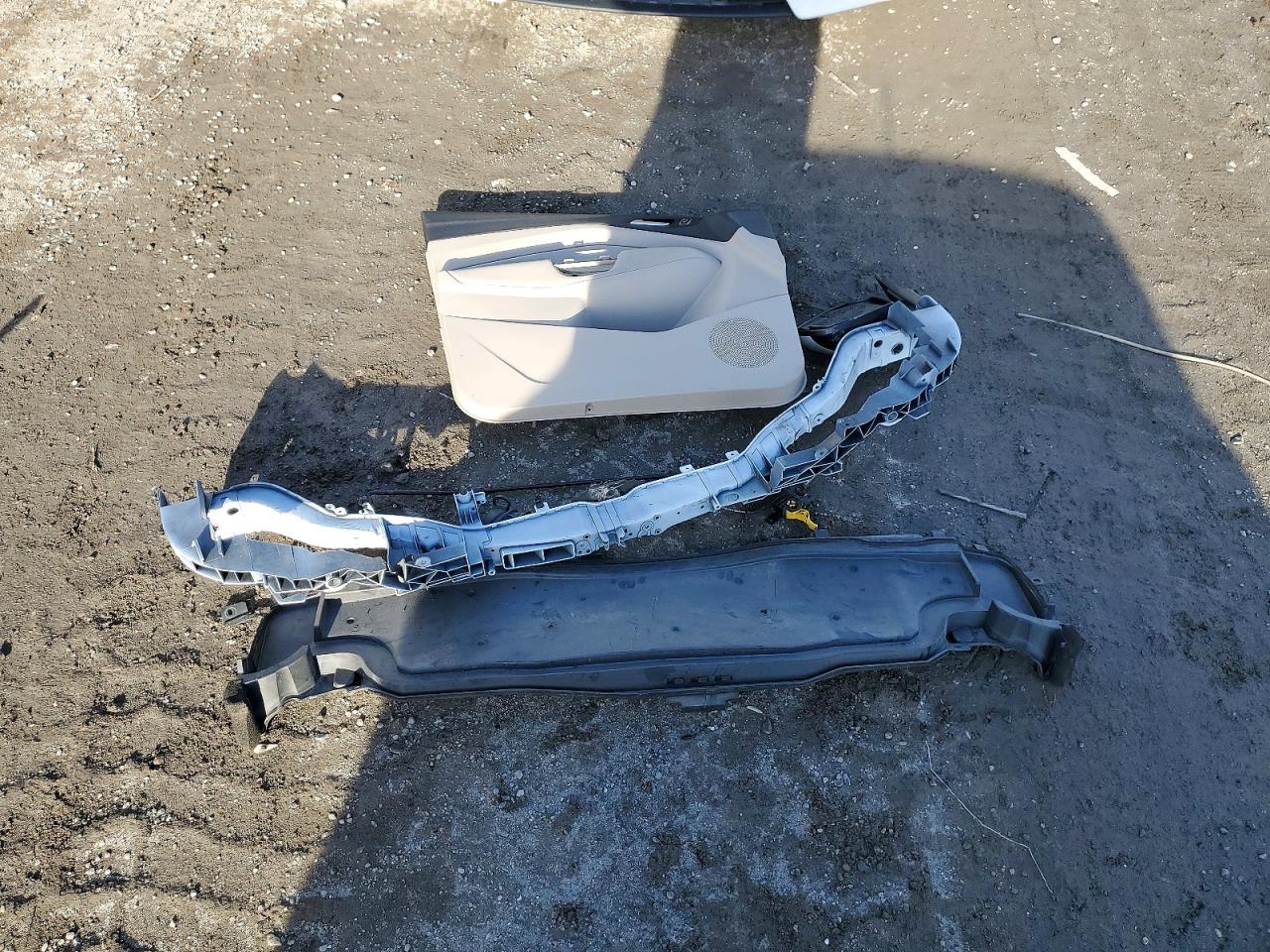 2018 FORD ESCAPE SEL photo 13
