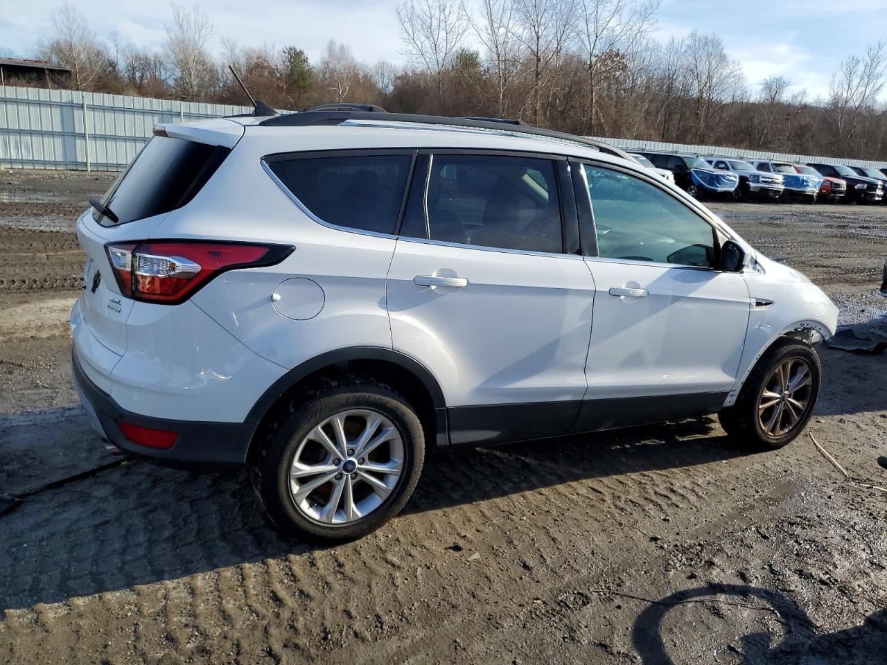 2018 FORD ESCAPE SEL photo 3