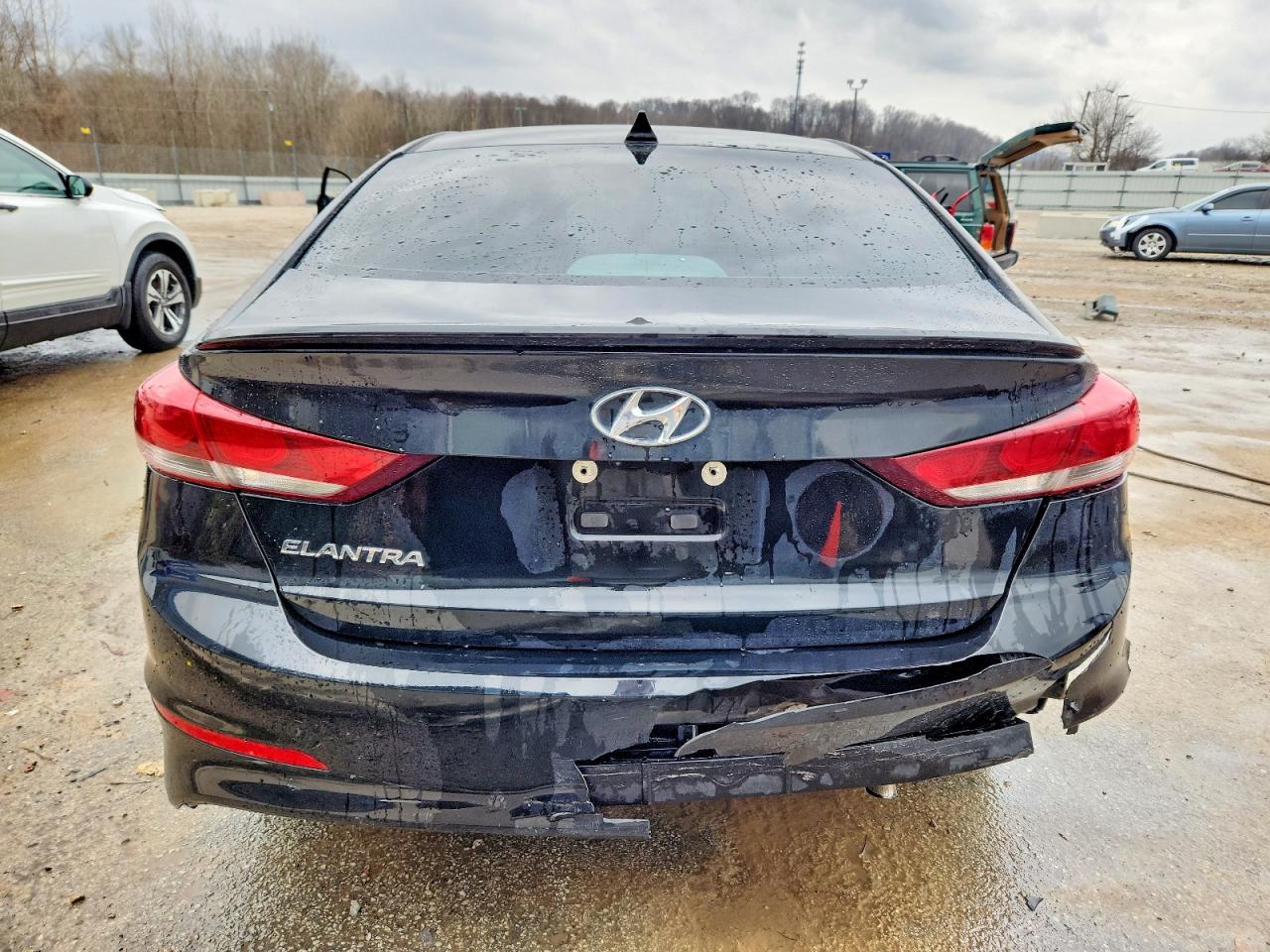 2017 HYUNDAI ELANTRA SE photo 11