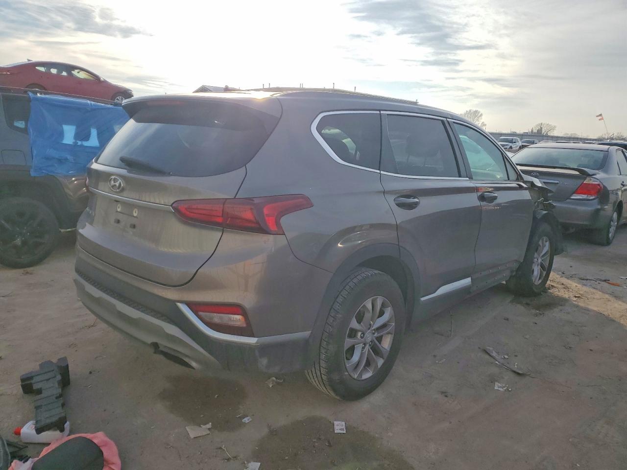 2019 HYUNDAI SANTA FE photo 3