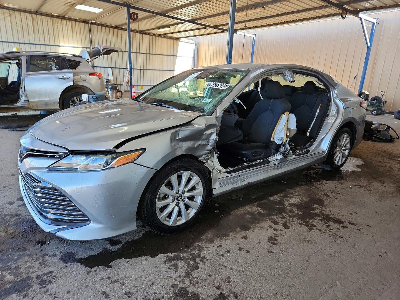 2019 TOYOTA CAMRY