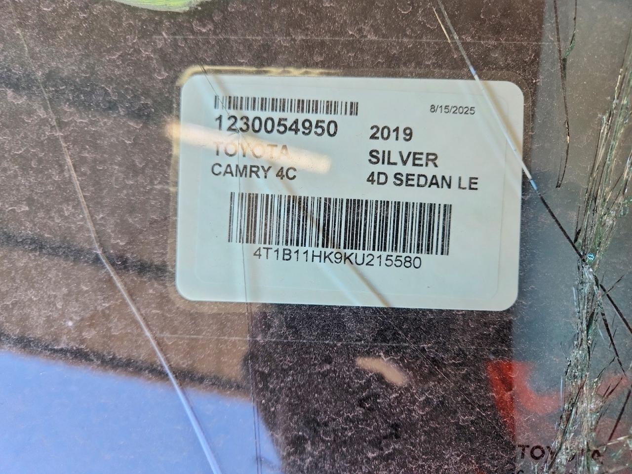 2019 TOYOTA CAMRY L photo 13
