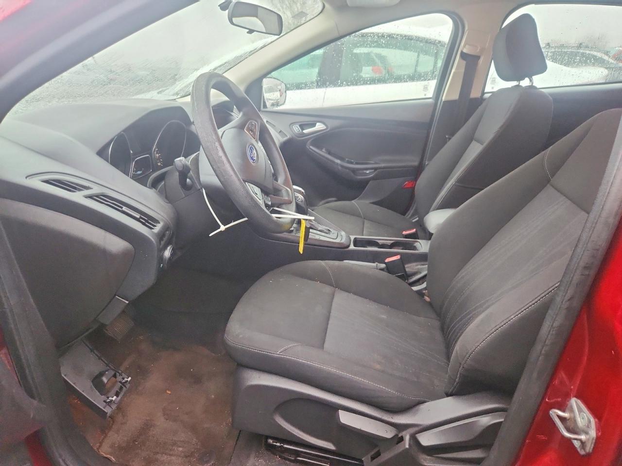 2015 FORD FOCUS SE photo 7
