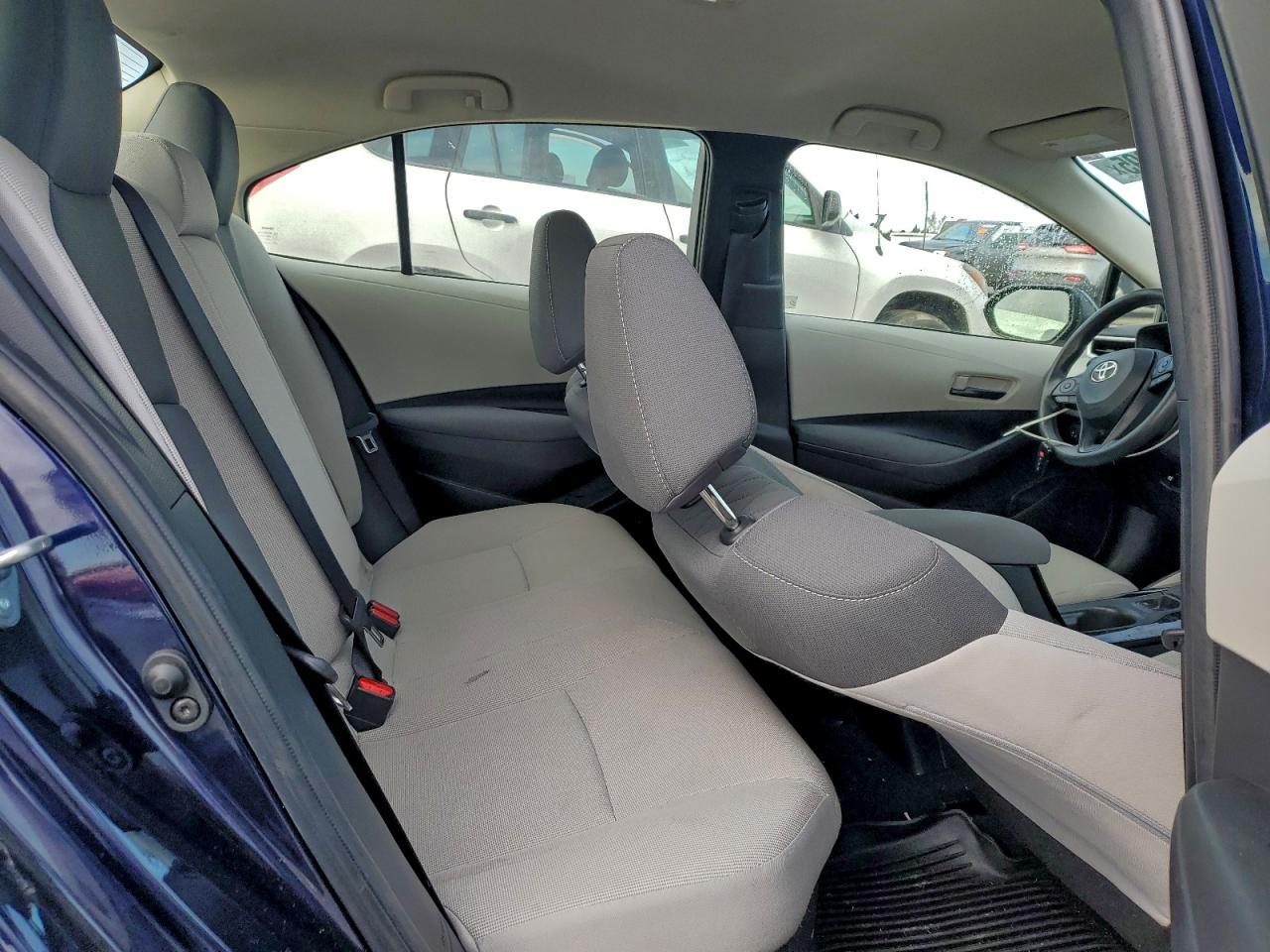 2022 TOYOTA COROLLA LE photo 19