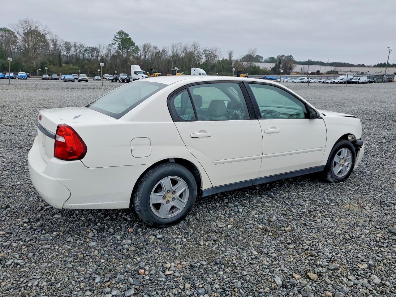 2005 CHEVROLET MALIBU photo 3