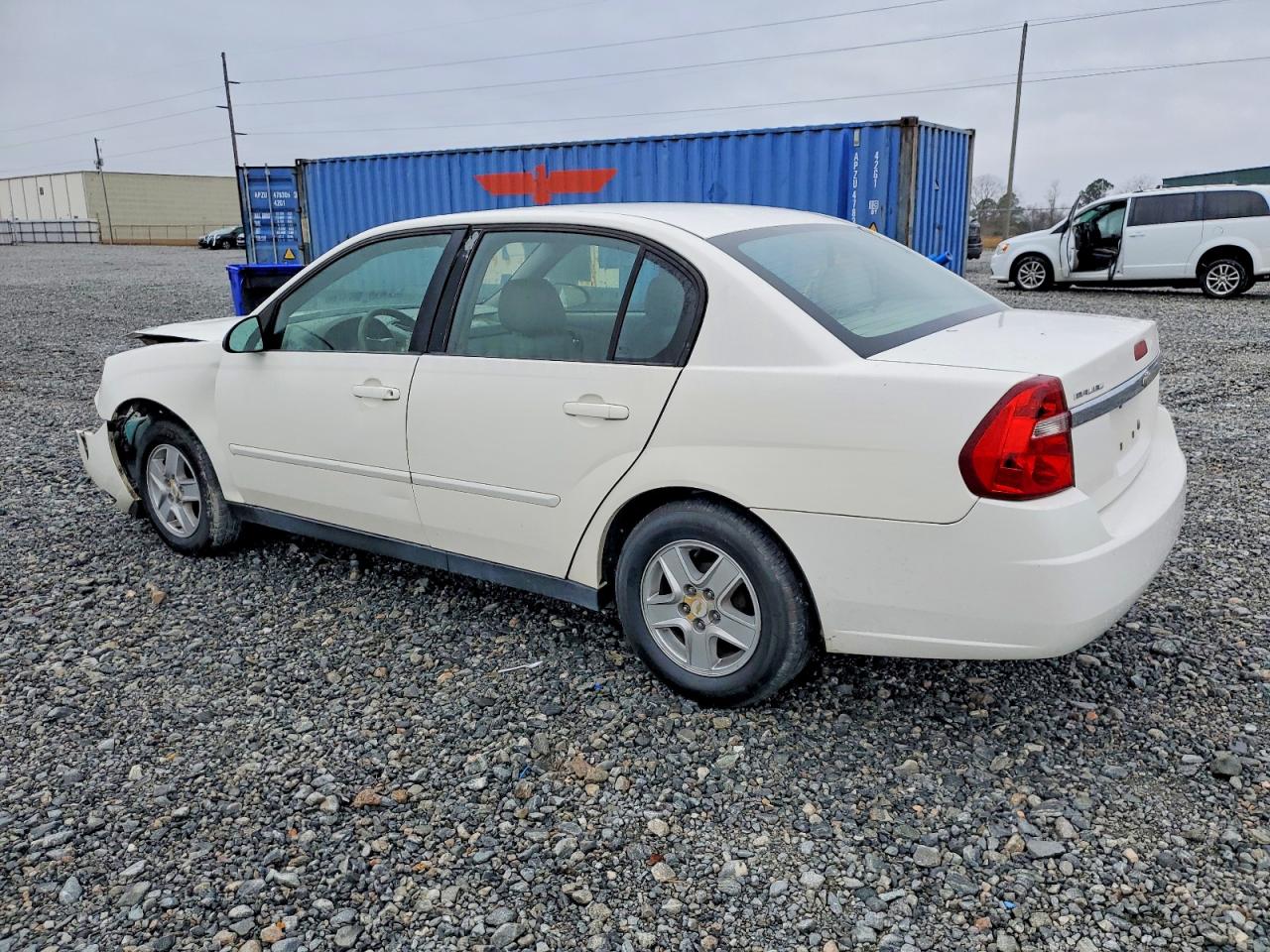 2005 CHEVROLET MALIBU photo 2