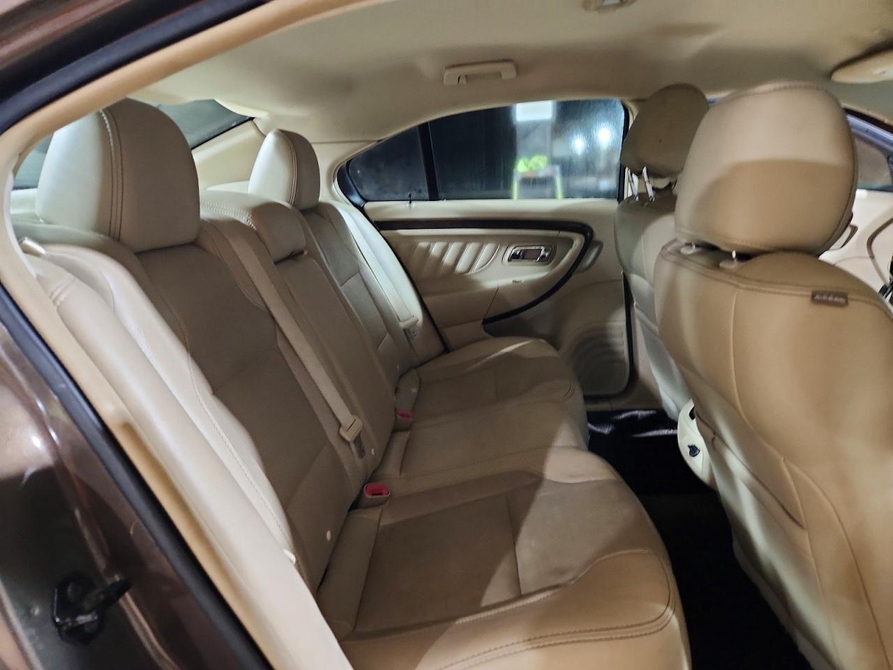 2015 FORD TAURUS LIMITED photo 19