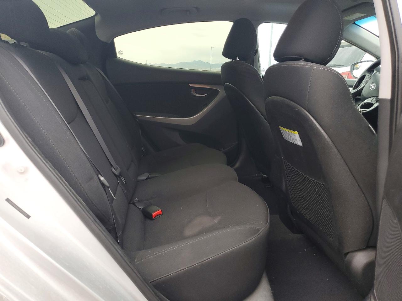 2015 HYUNDAI ELANTRA SE photo 10