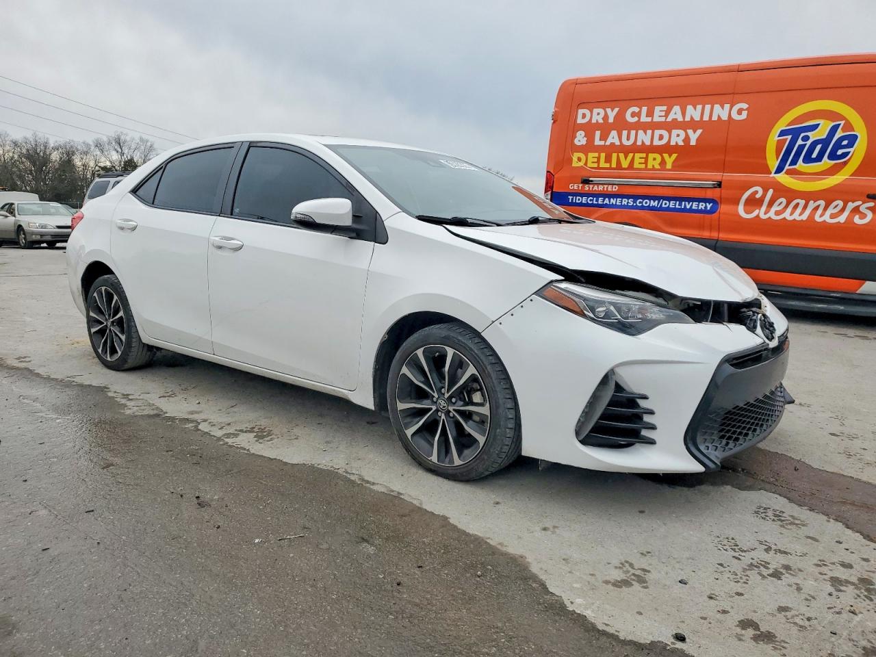2017 TOYOTA COROLLA L photo 4