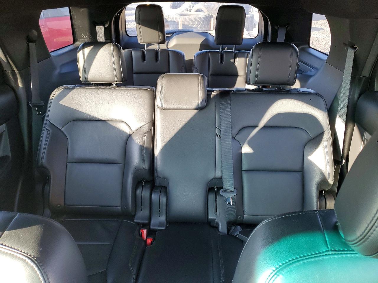 2017 FORD EXPLORER XLT photo 10