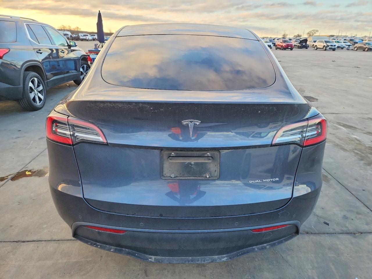 2021 TESLA MODEL Y photo 6
