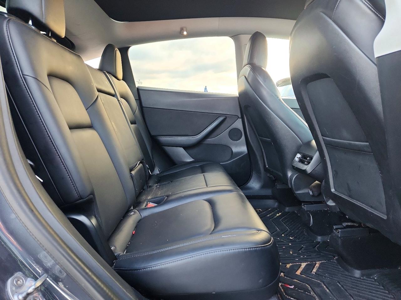 2021 TESLA MODEL Y photo 11