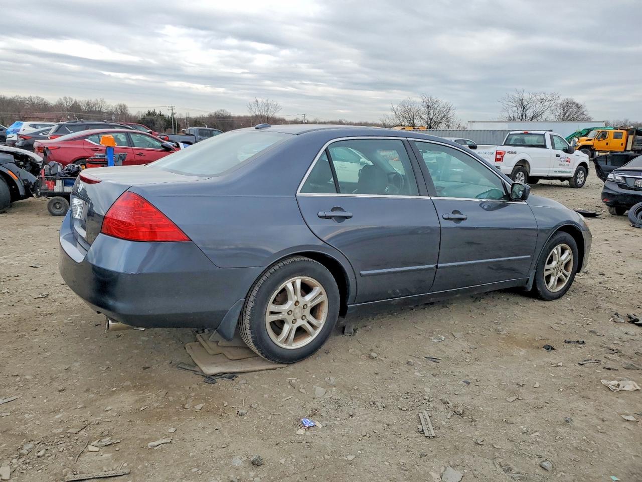 2007 HONDA ACCORD photo 3