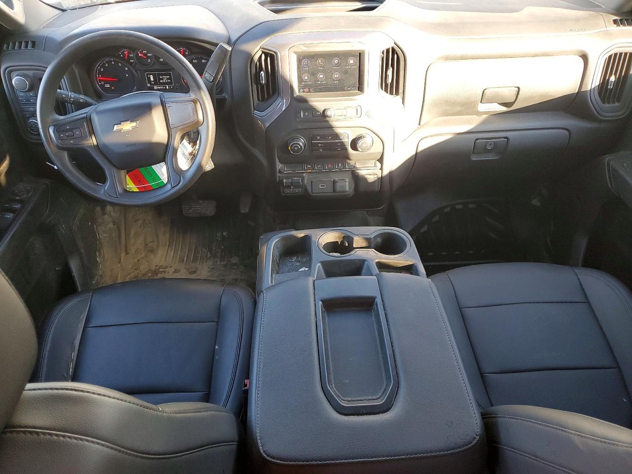 2020 CHEVROLET SILVERADO K1500 photo 8