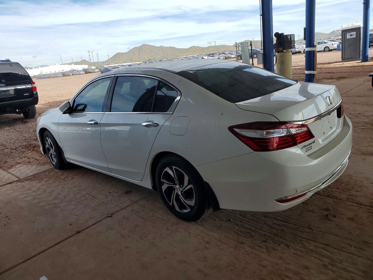 2016 HONDA ACCORD LX photo 2