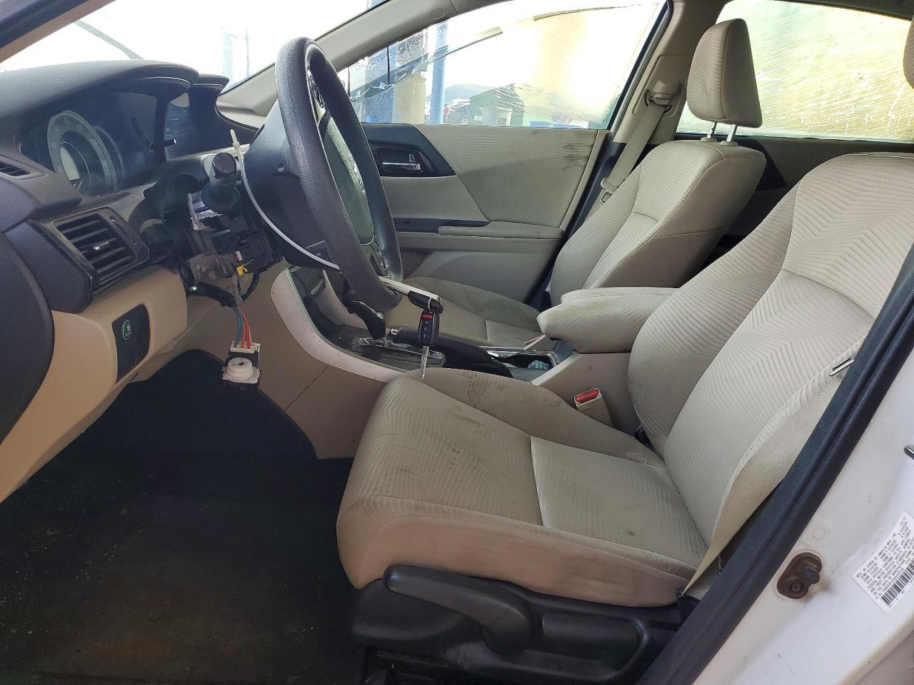 2016 HONDA ACCORD LX photo 7