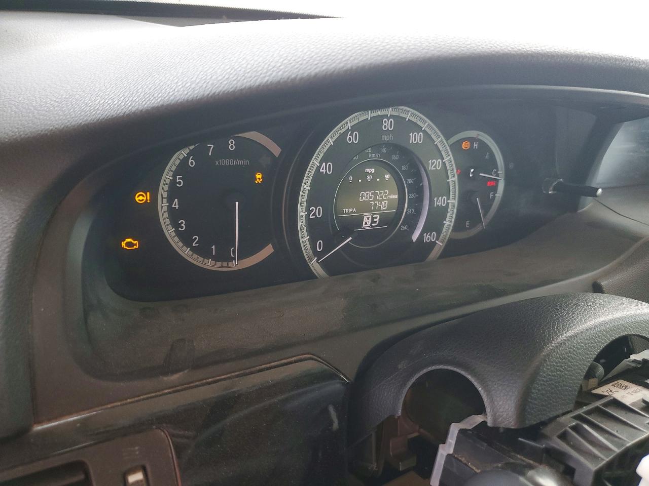 2016 HONDA ACCORD LX photo 9